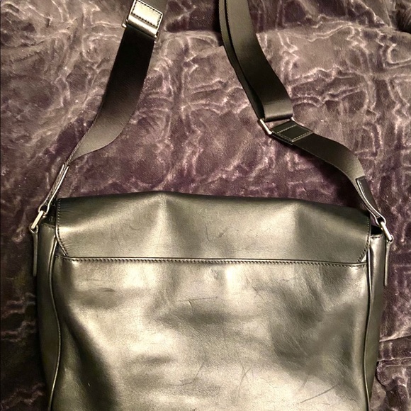 Michael Kors Messanger/Laptop Shoulder Bag - Picture 6 of 9
